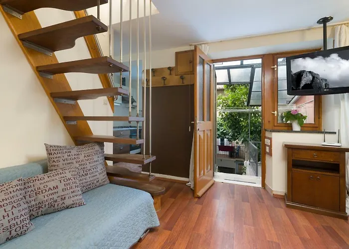 Old Town Garden Apartments